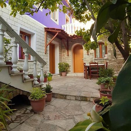 Guesthouse Hlias Gloria Berat Exterior foto