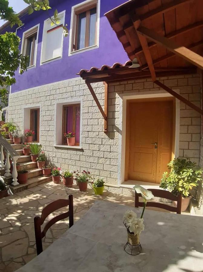 Guesthouse Hlias Gloria Berat Exterior foto