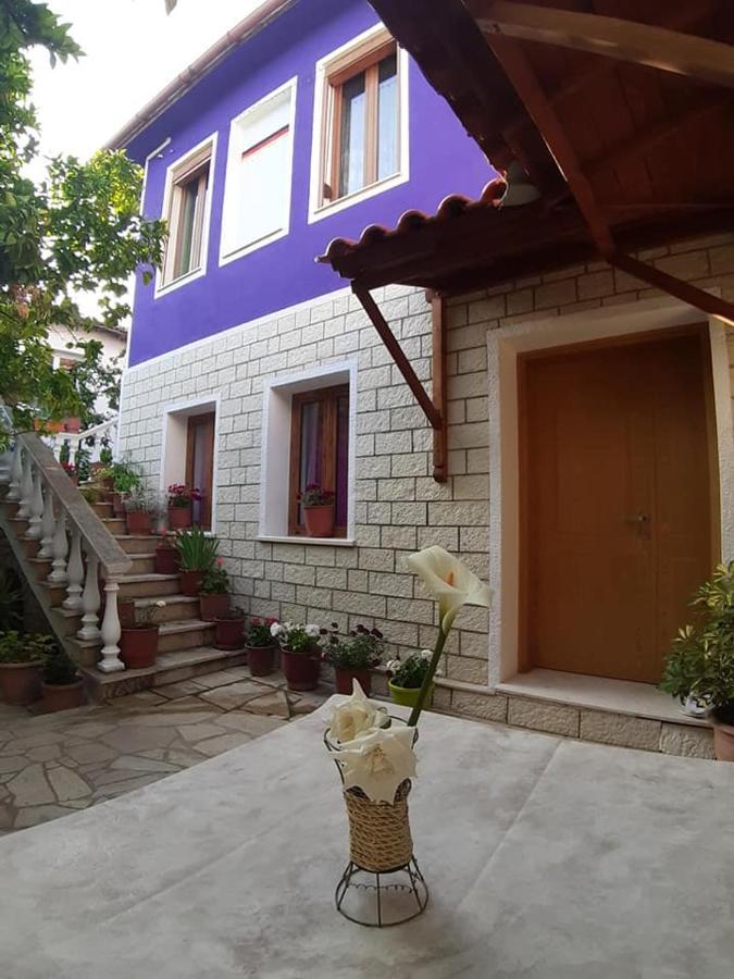 Guesthouse Hlias Gloria Berat Exterior foto